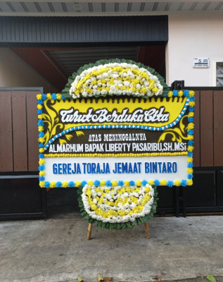 Papan Bunga Duka di Lebak Bandung